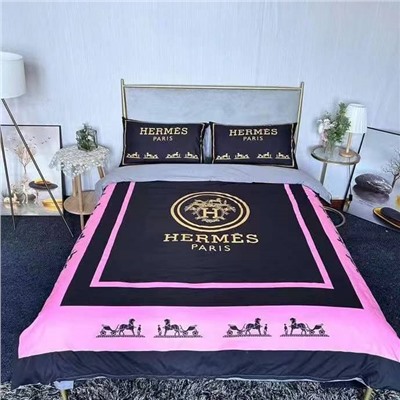 100% хлопок 💥 188 юань  Размер :  Пододеяльник 200*230  простыня 245*250  Наволочки 48*74*2   ( можно заказать простыню на резинке ➕20 юань )