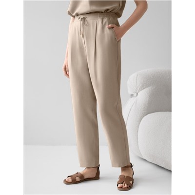 Брюки бананы с поясом на резинке из плотного лиоцелла