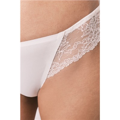 Braga clásica microfibra y encaje blanca