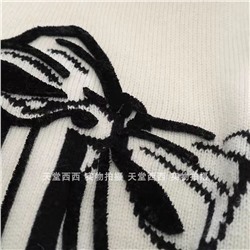 Женский пуловер из смесовой шерсти Макс Мар*а