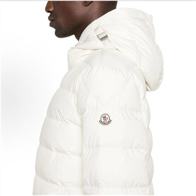 Мужской пуховик с капюшоном  Moncle*r