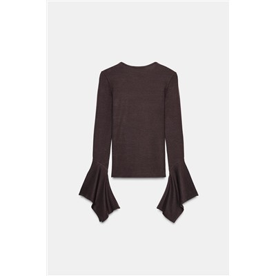 T-SHIRT WITH RUFFLE SLEEVES