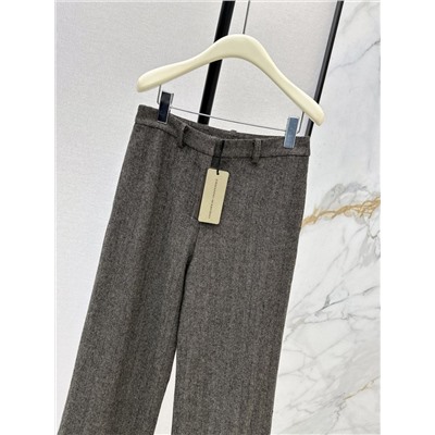 Модные и красивые брюки в елочку высокого класса на раннюю весну