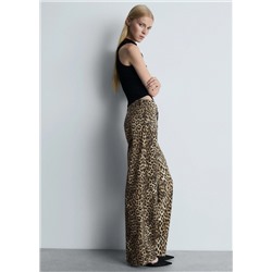 Jeans rectos tiro alto leopardo