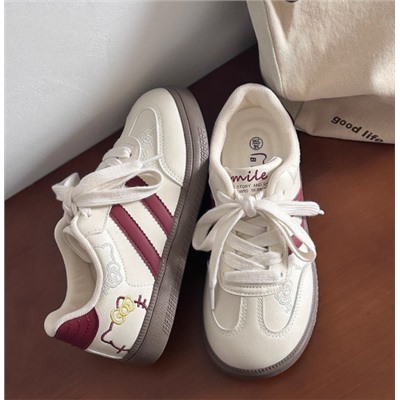 Кроссовки для девочек. Тренд 2026