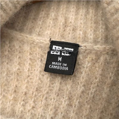 Женский мягкий пушистый свитер  Uniql*o