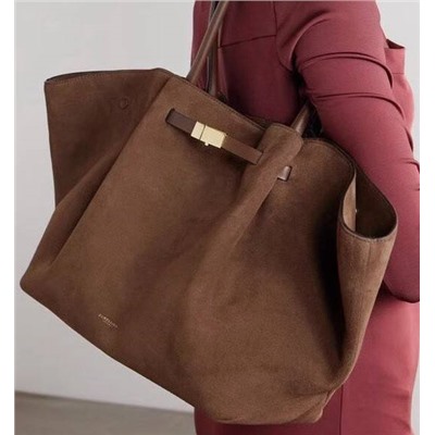 Сумка Demellie*r (сумки этого бренда советуют все стилисты, наравне с Polen*e и The Ro*w)