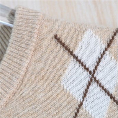 Женский вязаный кардиган из овечьей шерсти с геометрическим узором