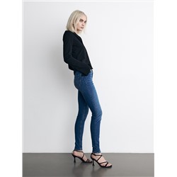 Slim-Jeans mit hoher Leibhöhe