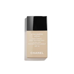 CHANEL VITALUMIÈRE AQUA ZWEITE-HAUT-EFFEKT FÜR EINEN PERFEKTEN TEINT - SPF 15  12