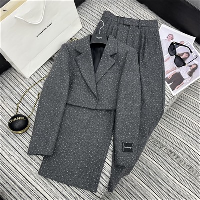 распродажа костюм