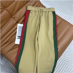 Спортивные брюки с красно-зеленой тесьмой Gucc*i коллекция 2023 года осень /зима со всеми бирками