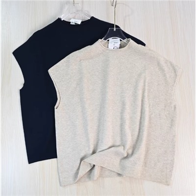 Женская кофта без рукавов