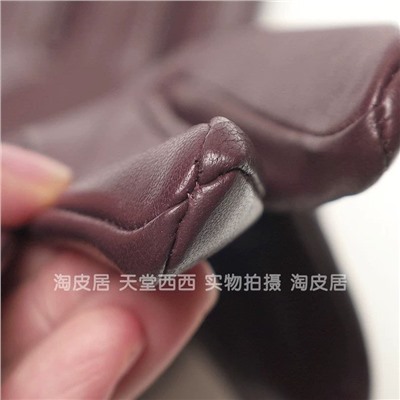 Женские утеплённые кожаные перчатки  Te*d Bake*r