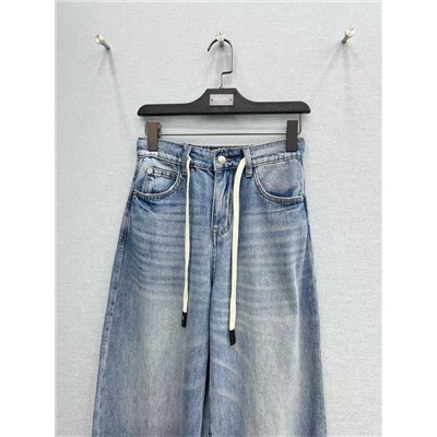 Женские джинсы на резинке со шнурком