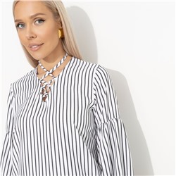 Блуза с акцентными рукавами, Вечный тренд