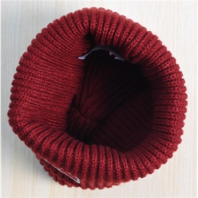 Повседневная вязаная шапка ФИЛ*А