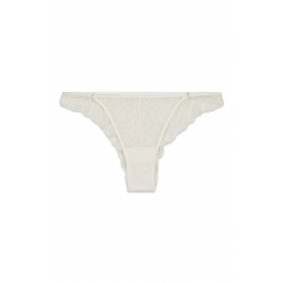 Braga brasileña encaje blanca