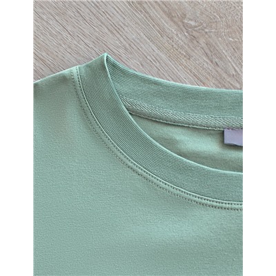 Платье из премиального хлопка с вышивкой на рукаве