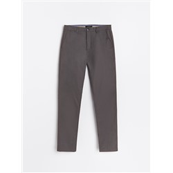 Slim-Fit-Chinohose mit hohem Baumwollanteil