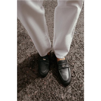 LEATHER PENNY LOAFERS