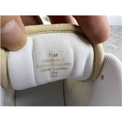 Женские кроссовки   ГЕС*С