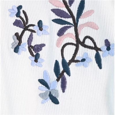 Пуловер с круглым вырезом