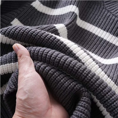 Женский пуловер Н*М