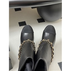 Кому хочется покороче, то есть такие стильные осенние полусапожки   ШАНЕЛ*Ь🩷