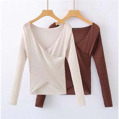 Короткий трикотажный свитер OYSH*O