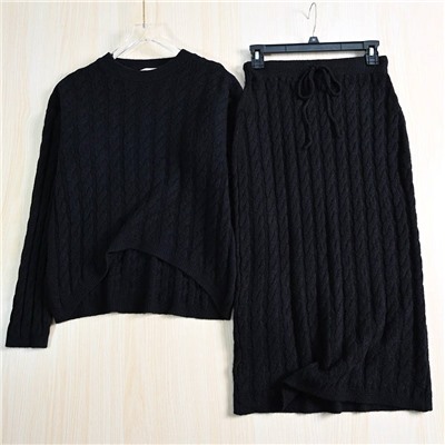 Вязаный костюм МАНГ*О (Юбка + пуловер)