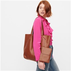 The carryall tote Item AH945
