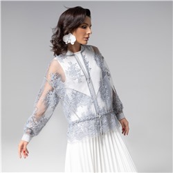 Бомбер с вышивкой, Роскошное решение