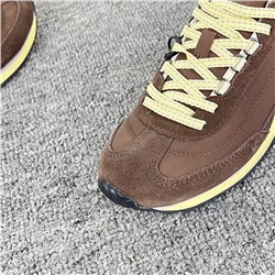 Женские замшевые кроссовки  ЗАР*А