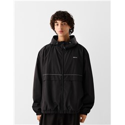 Lightweight hooded jacket