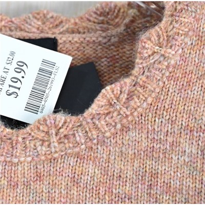 Свободный повседневный свитер с круглым вырезом и рукавами-фонариками