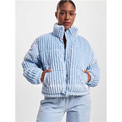 Женская теплая мягкая укороченная плюшевая куртка  Kar*l Kan*i