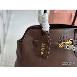 Классная сумка Mi*u Mi*u 🩷  Реплика 1:1