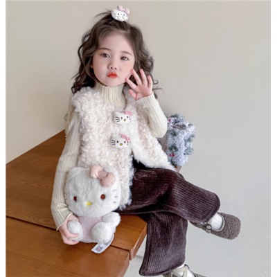 Пушистый жилет для девочек