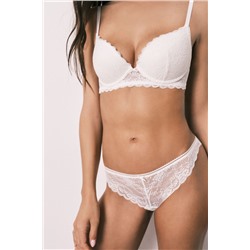 Braga clásica encaje blanco