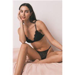 Tanga encaje floral negro