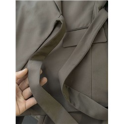 Брючный костюм отличного качества