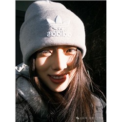 Вязаная шапка с вышивкой унисекс   Adida*s