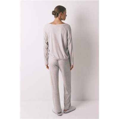 Pijama largo canalé perchado gris