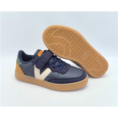 Кроссовки для мальчиков и девочек