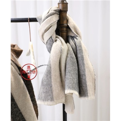 Теплый мягкий приятный к телу женский шарф  ZAR*A