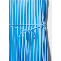 Vestido plisado cordón