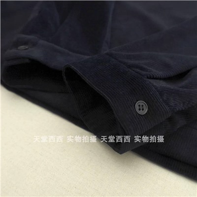 Женская цельная рубашка из тонкого вельвета с вырезом-лодочкой КО*С