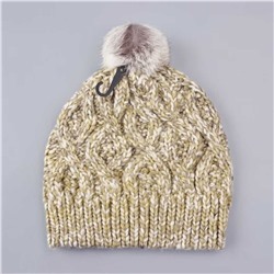 Модная шапка