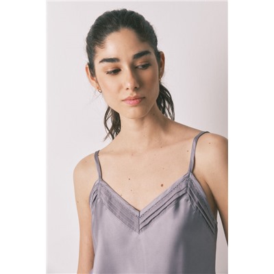 Set de pijama satén y encaje gris